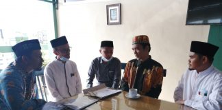 Pimpinan Pondok Modern Daarurrahmah Sepadan Silaturrahim ke Ustad Abdul Shomad Pimpinan Pondok Modern Daarurrahmah Sepadan Temui Ustad Abdul Shomad