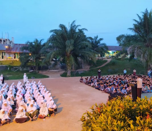 Apel Pembukaan Kegiatan Bahasa Pondok Modern Daarurrahmah Sepadan Apel Pembukaan Kegiatan Bahasa Pondok Modern Daarurrahmah Sepadan